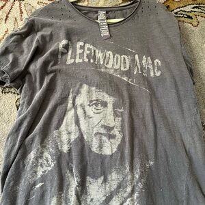 Magnolia Pearl Fleetwood Mac tshirt NWT
